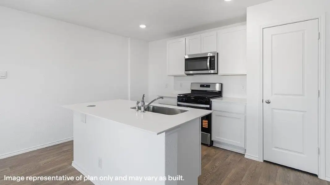 Furnished interior view inside a new home in Blue Ridge Ranch, San Antonio (Image 4). Furnished interior view inside a new home in Blue Ridge Ranch, San Antonio (Image 4).