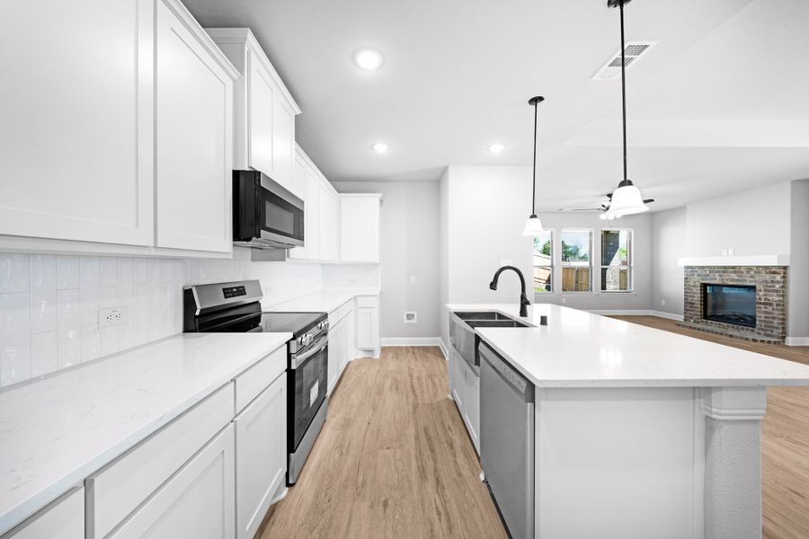 Furnished interior view inside a new home in Summerwood, Red Oak (Image 8).