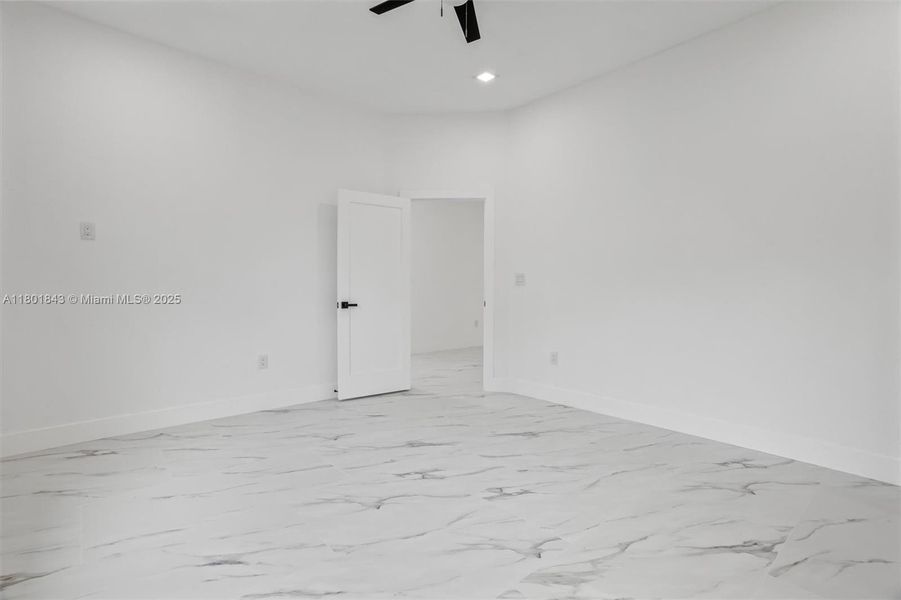 Spacious, unfurnished interior of a new home in , Fort Lauderdale (Image 20). Spacious, unfurnished interior of a new home in , Fort Lauderdale (Image 20).