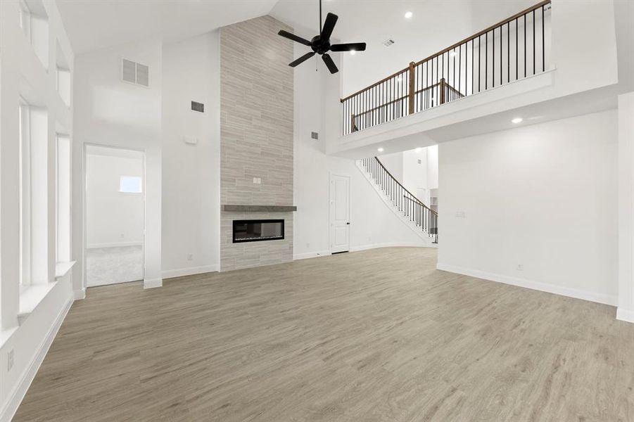 09. 605 Bunchberry - Family (2)