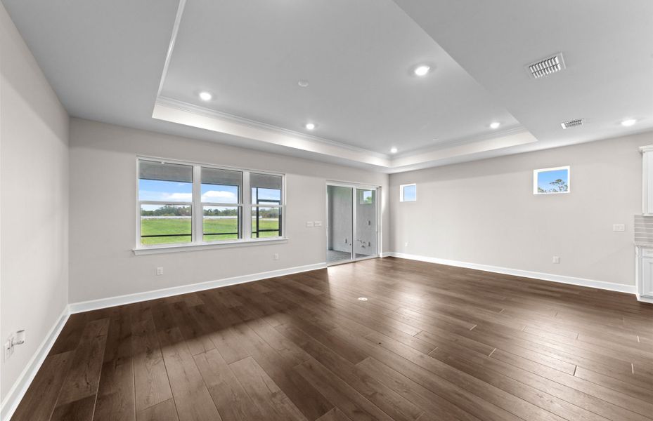 Spacious, unfurnished interior of a new home in Shores at Stillwater, Englewood (Image 22).