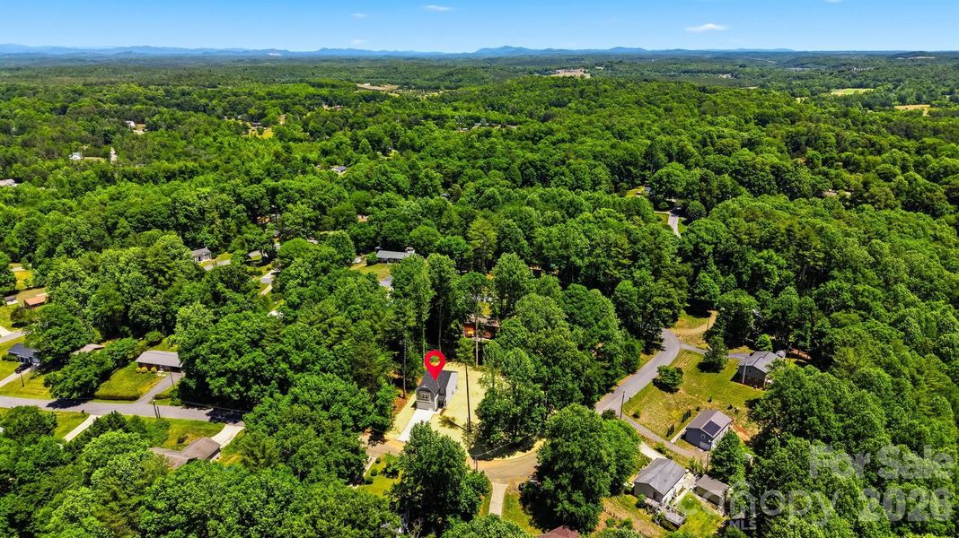 Natural landscape and outdoor views near in Morganton (Image 37). Natural landscape and outdoor views near in Morganton (Image 37).