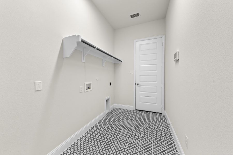 Spacious, unfurnished interior of a new home in Anna Town Square, Anna (Image 16). Spacious, unfurnished interior of a new home in Anna Town Square, Anna (Image 16).
