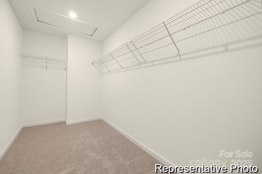 Spacious, unfurnished interior of a new home in Colvin Park, Rock Hill (Image 20).