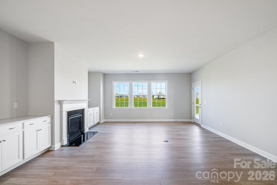 Spacious, unfurnished interior of a new home in Roselyn, Lancaster (Image 26).