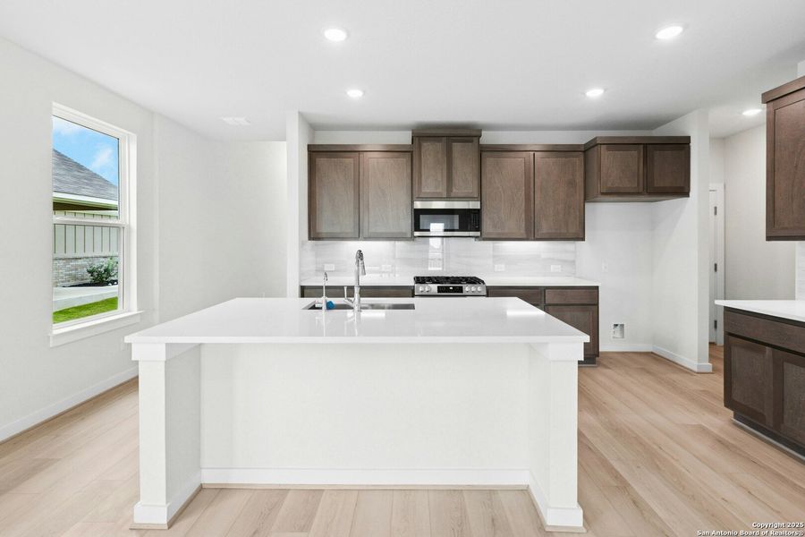 Furnished interior view inside a new home in Willowbrook, New Braunfels (Image 7).