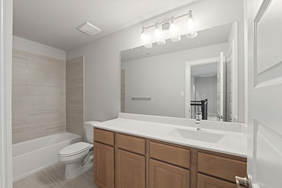 Furnished interior view inside a new home in Briarwood Crossing, Rosenberg (Image 7).
