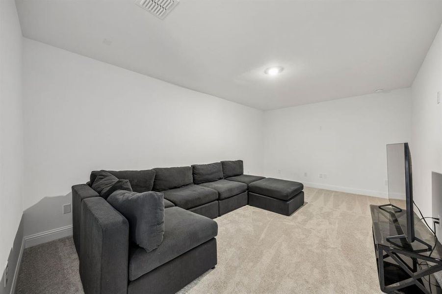 Furnished interior view inside a new home in , Northlake (Image 10).