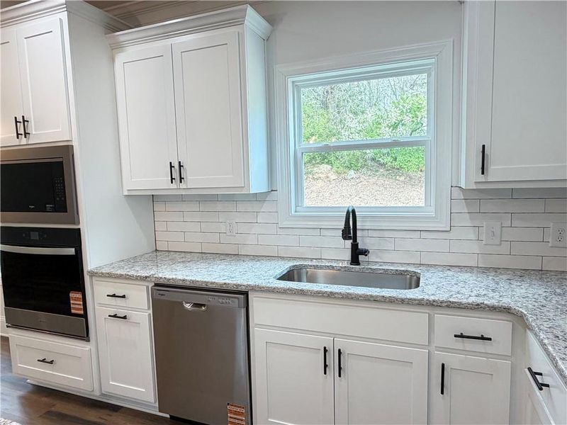 Furnished interior view inside a new home in , Jefferson (Image 9).