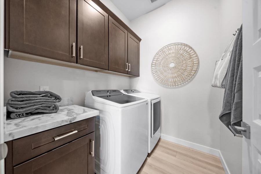 Representative furnished interior of a home built from the Cielo by Landsea Homes in Mira Vista at Victory, Buckeye (Image 26).