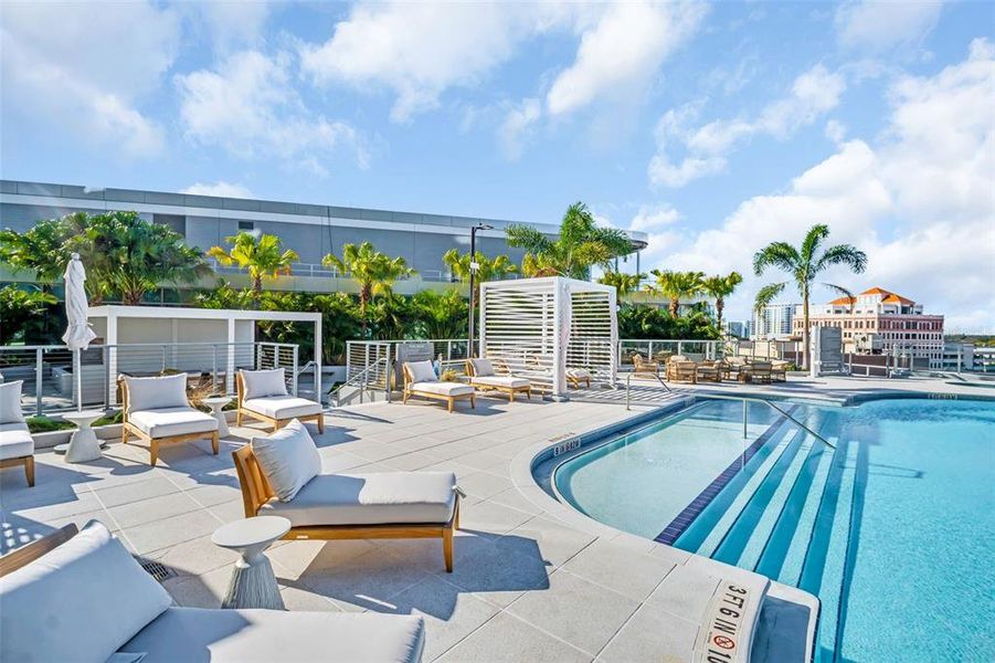 Community amenities in , St. Petersburg (Image 64).