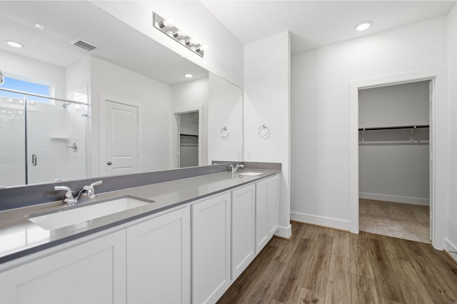Furnished interior view inside a new home in Sanctuary, Salado (Image 7).