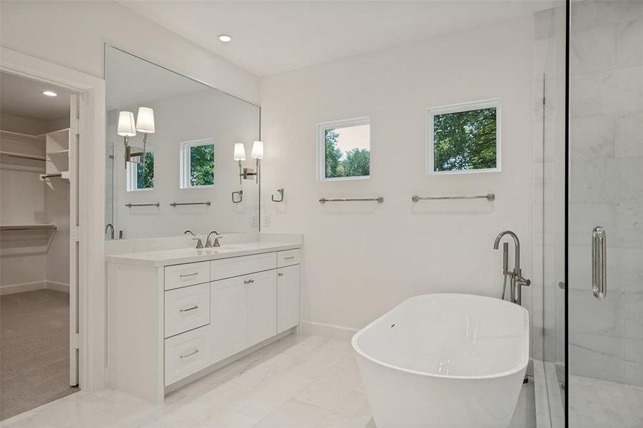 Furnished interior view inside a new home in , Dallas (Image 13).