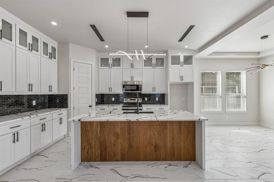 Furnished interior view inside a new home in , Dallas (Image 14). Furnished interior view inside a new home in , Dallas (Image 14).