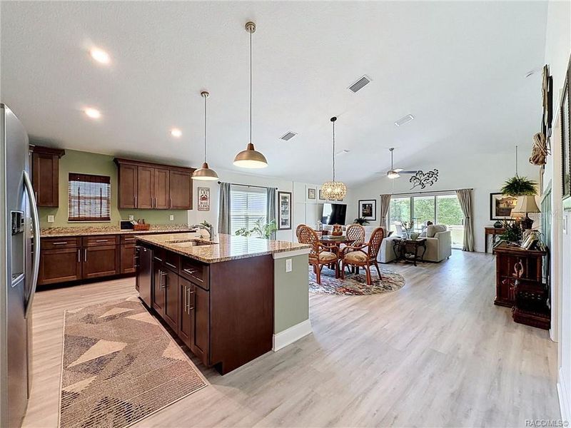 Furnished interior view inside a new home in The Fairways At Twisted Oaks, Beverly Hills (Image 39).