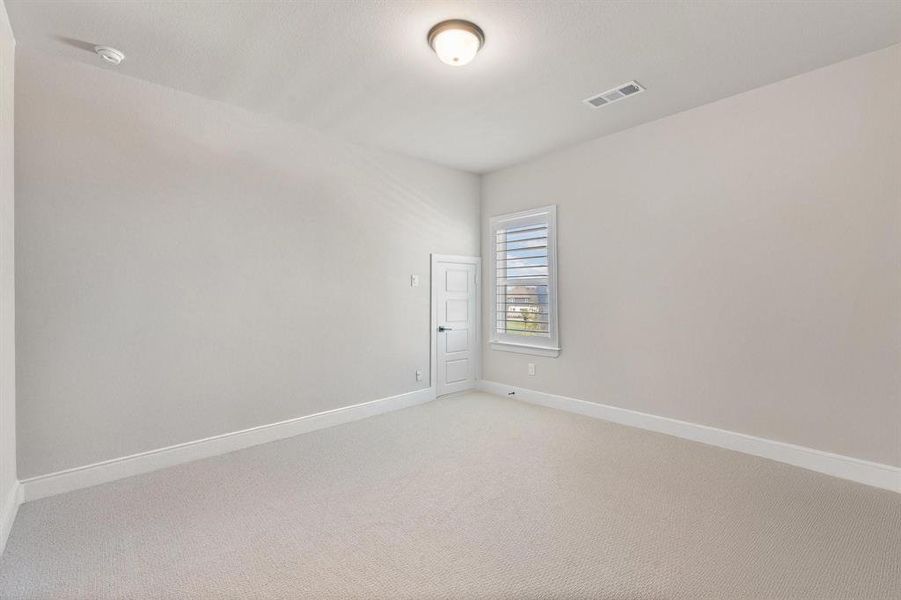 Spacious, unfurnished interior of a new home in Pecan Square - Estates, Northlake (Image 21).
