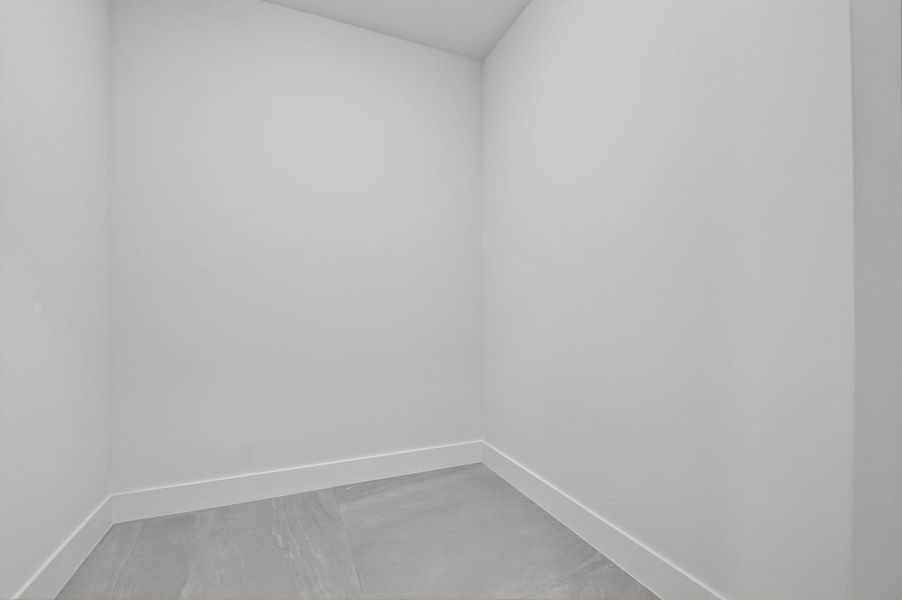 Spacious, unfurnished interior of a new home in , Jupiter (Image 18).