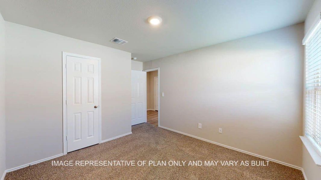 Spacious, unfurnished interior of a new home in Reserve at Mallard Lakes, Orange (Image 17).