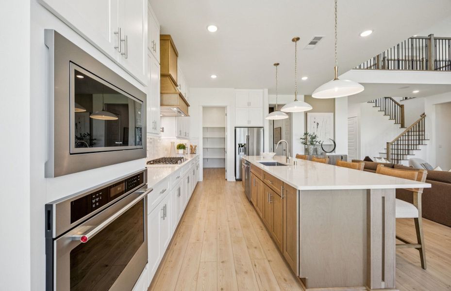 Representative furnished interior of a home built from the Gillett by Pulte Homes in Ryehill, Rosenberg (Image 29).