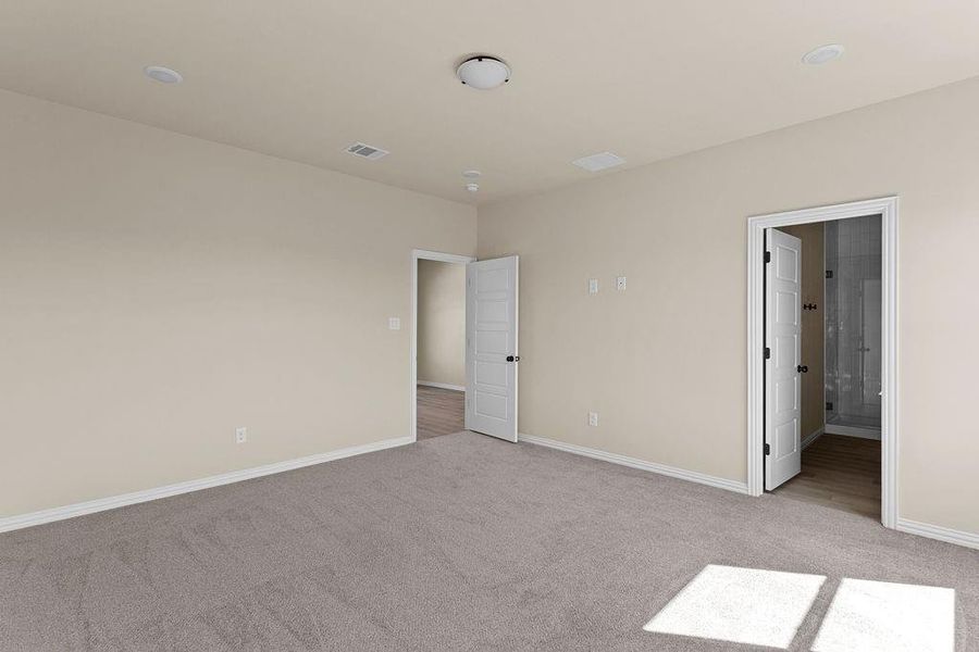 Spacious, unfurnished interior of a new home in Trails of Fossil Creek, Fort Worth (Image 25).
