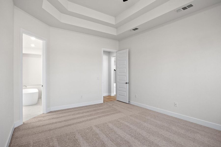 Spacious, unfurnished interior of a new home in Parmer Ranch, Georgetown (Image 32). Spacious, unfurnished interior of a new home in Parmer Ranch, Georgetown (Image 32).