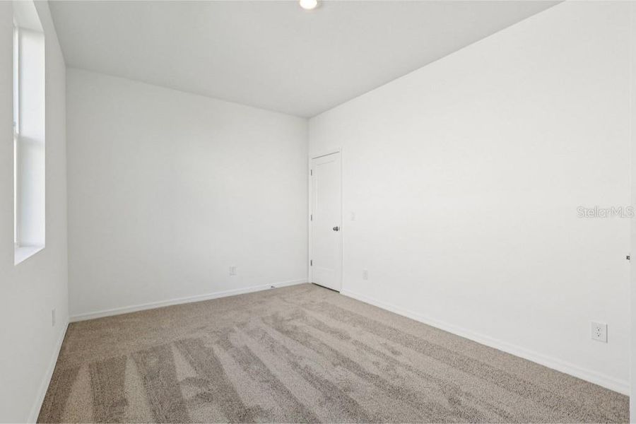 Spacious, unfurnished interior of a new home in Northlake Traditional, Winter Garden (Image 37). Spacious, unfurnished interior of a new home in Northlake Traditional, Winter Garden (Image 37).