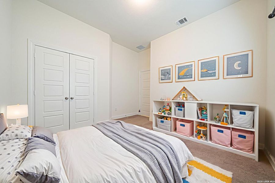 Furnished interior view inside a new home in Ladera - Laurel Hollow 60', San Antonio (Image 8).