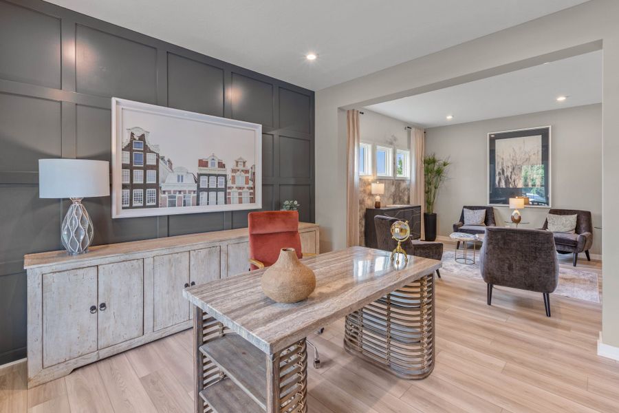 Representative furnished interior of a home built from the Breckenridge by Fischer Homes in Sage Woods, Dallas (Image 5).