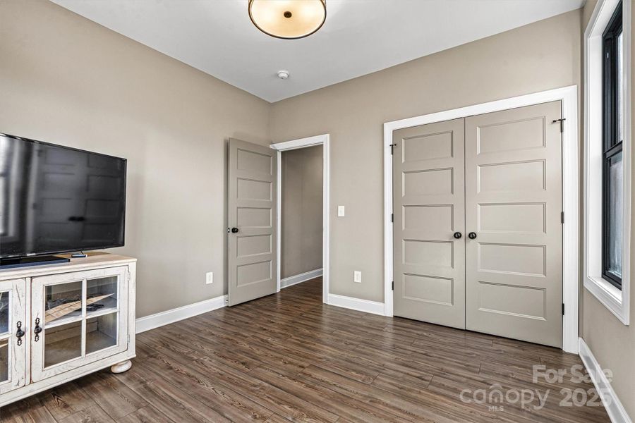 Spacious, unfurnished interior of a new home in , Granite Falls (Image 24).