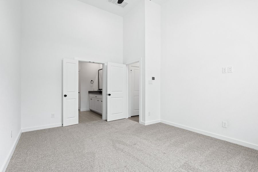 Spacious, unfurnished interior of a new home in Cottonwood Creek, Rowlett (Image 37). Spacious, unfurnished interior of a new home in Cottonwood Creek, Rowlett (Image 37).