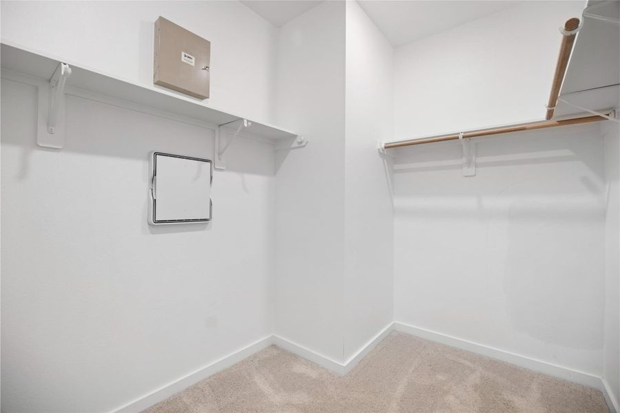 Spacious, unfurnished interior of a new home in , Manvel (Image 39).