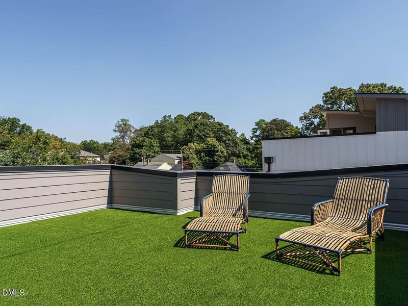 033-1280x960-rooftop-veranda