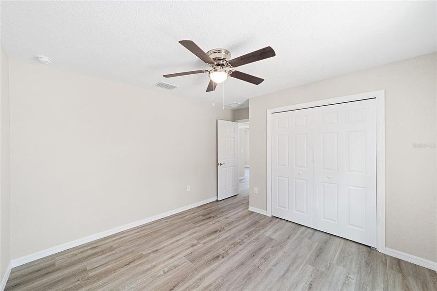 Spacious, unfurnished interior of a new home in , Dunnellon (Image 31).