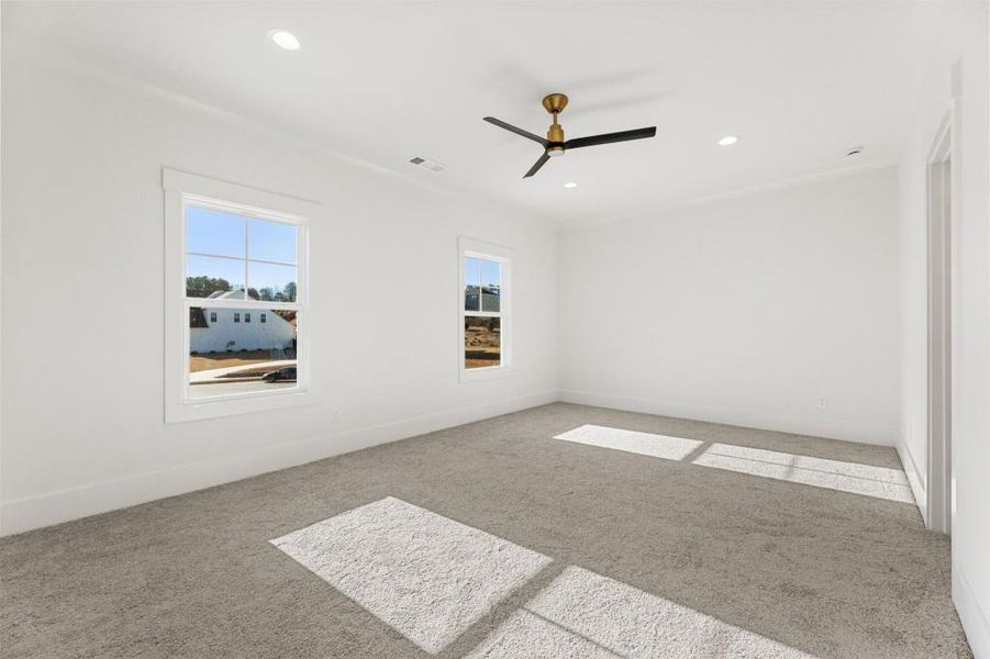 Spacious, unfurnished interior of a new home in Hillshire, Cumming (Image 18).