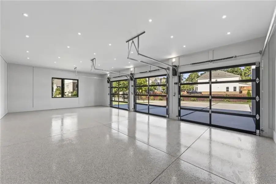 Spacious, unfurnished interior of a new home in , Smyrna (Image 100).