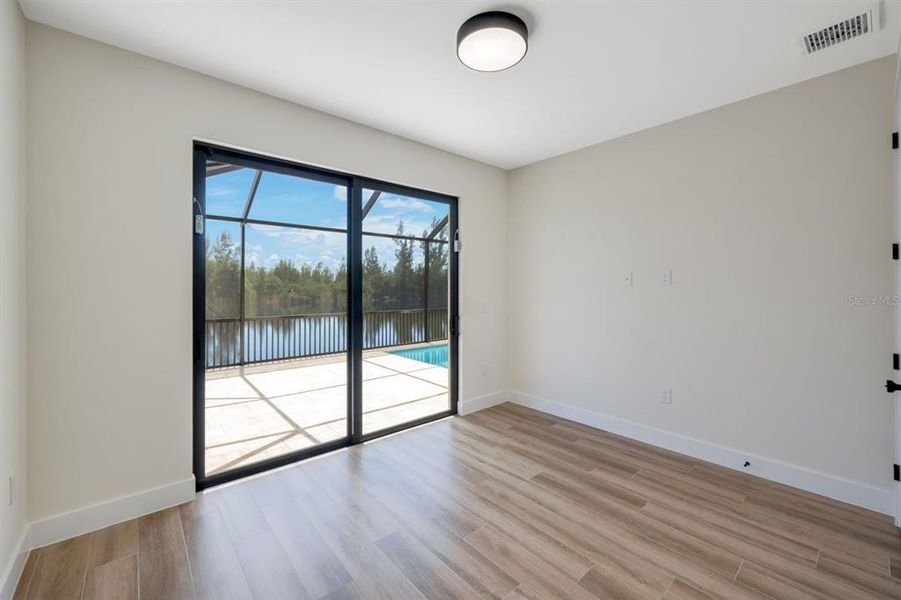 Spacious, unfurnished interior of a new home in , Port Charlotte (Image 16).