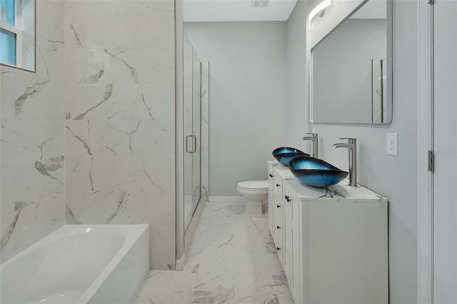 Furnished interior view inside a new home in , Deland (Image 8).