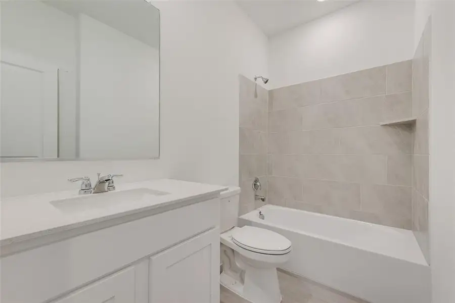 Furnished interior view inside a new home in Reatta Ridge: Classic Collection, Justin (Image 4). Furnished interior view inside a new home in Reatta Ridge: Classic Collection, Justin (Image 4).