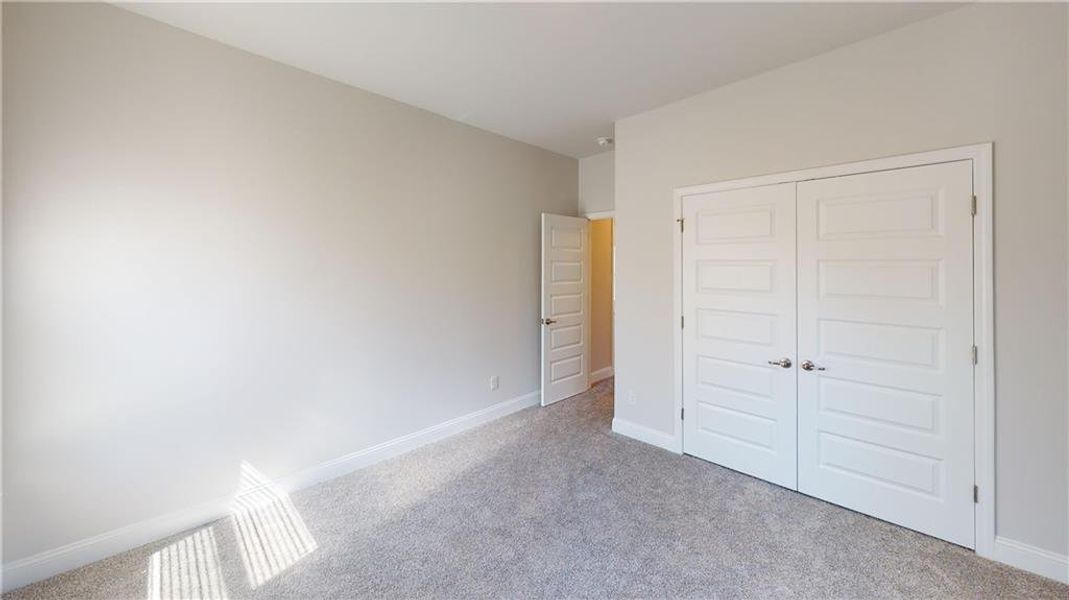 Spacious, unfurnished interior of a new home in Holliday Pass, Griffin (Image 22).