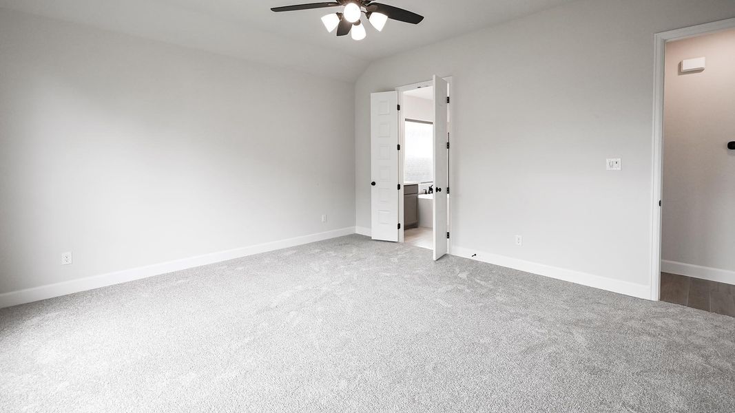 Spacious, unfurnished interior of a new home in Juniper Springs, Lockhart (Image 18).