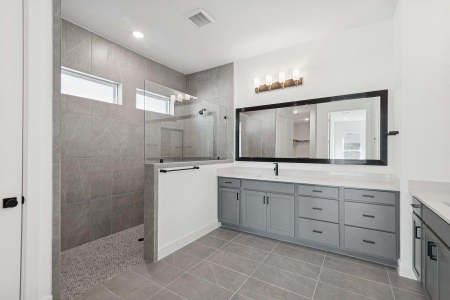 Furnished interior view inside a new home in The Highlands 55' - Encore Collection, Porter (Image 8). Furnished interior view inside a new home in The Highlands 55' - Encore Collection, Porter (Image 8).