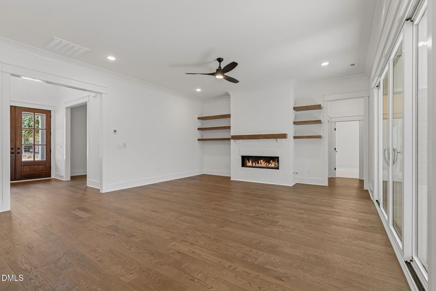 DSC02838_with_fire DSC02838_with_fire