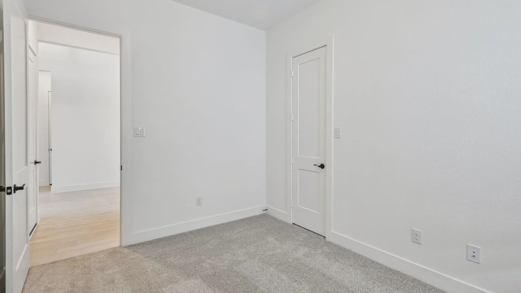 Spacious, unfurnished interior of a new home in Artavia, Conroe (Image 39).