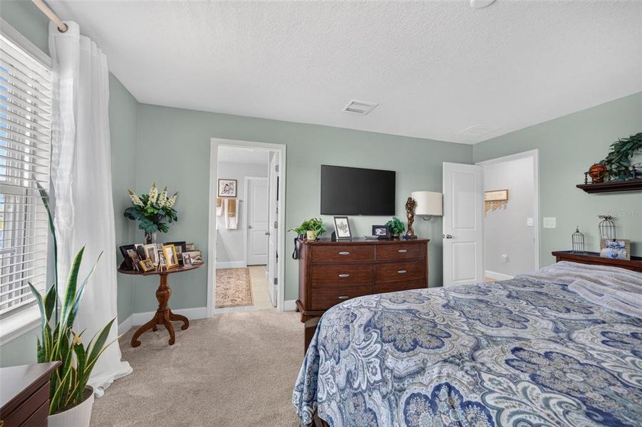 Furnished interior view inside a new home in , Lakewood Ranch (Image 42).