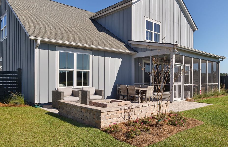 Representative exterior details of a home built from the Northridge by Pulte Homes in Waterside at Pine Island, Columbia (Image 4). Representative exterior details of a home built from the Northridge by Pulte Homes in Waterside at Pine Island, Columbia (Image 4).