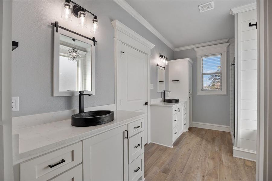 Furnished interior view inside a new home in , Tyler (Image 13).