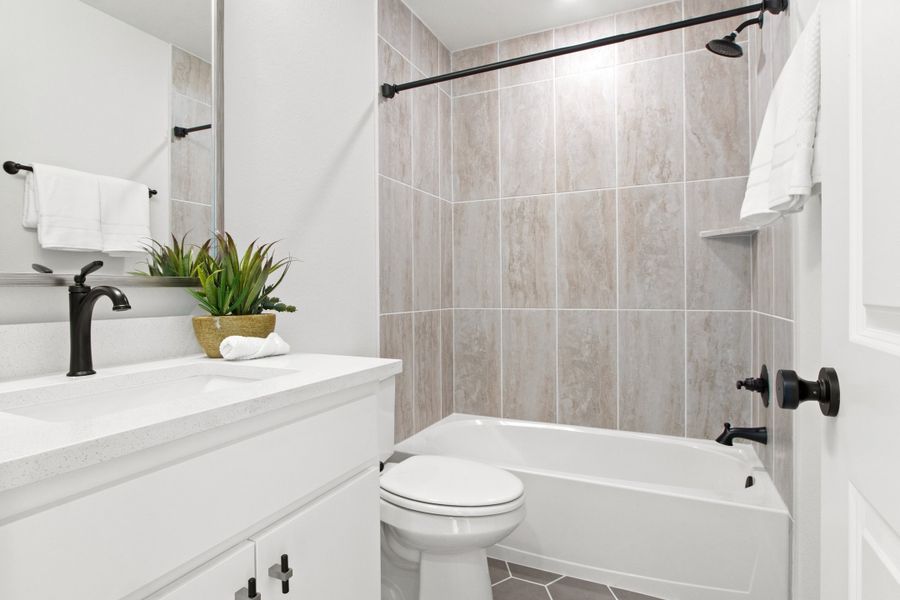 Furnished interior view inside a new home in Woodbridge Townhomes, Wylie (Image 16).