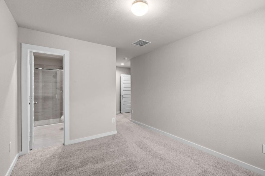 Spacious, unfurnished interior of a new home in Cypresswood Landing, Humble (Image 17).