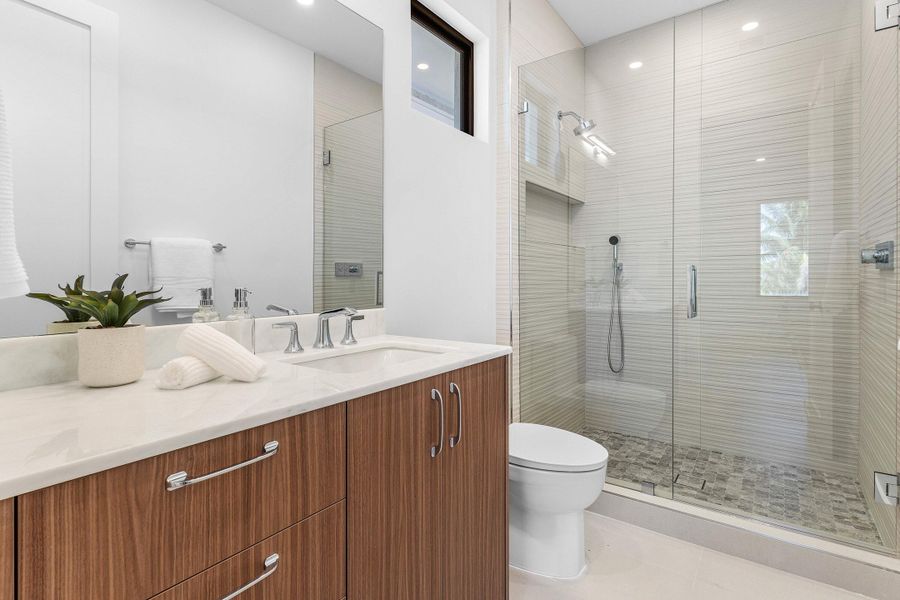 033-368ChurchillRoad-WestPalmBeach-FL-33