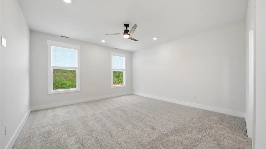 Desirable primary suite layout with spacious en suite bath in a proven, established community